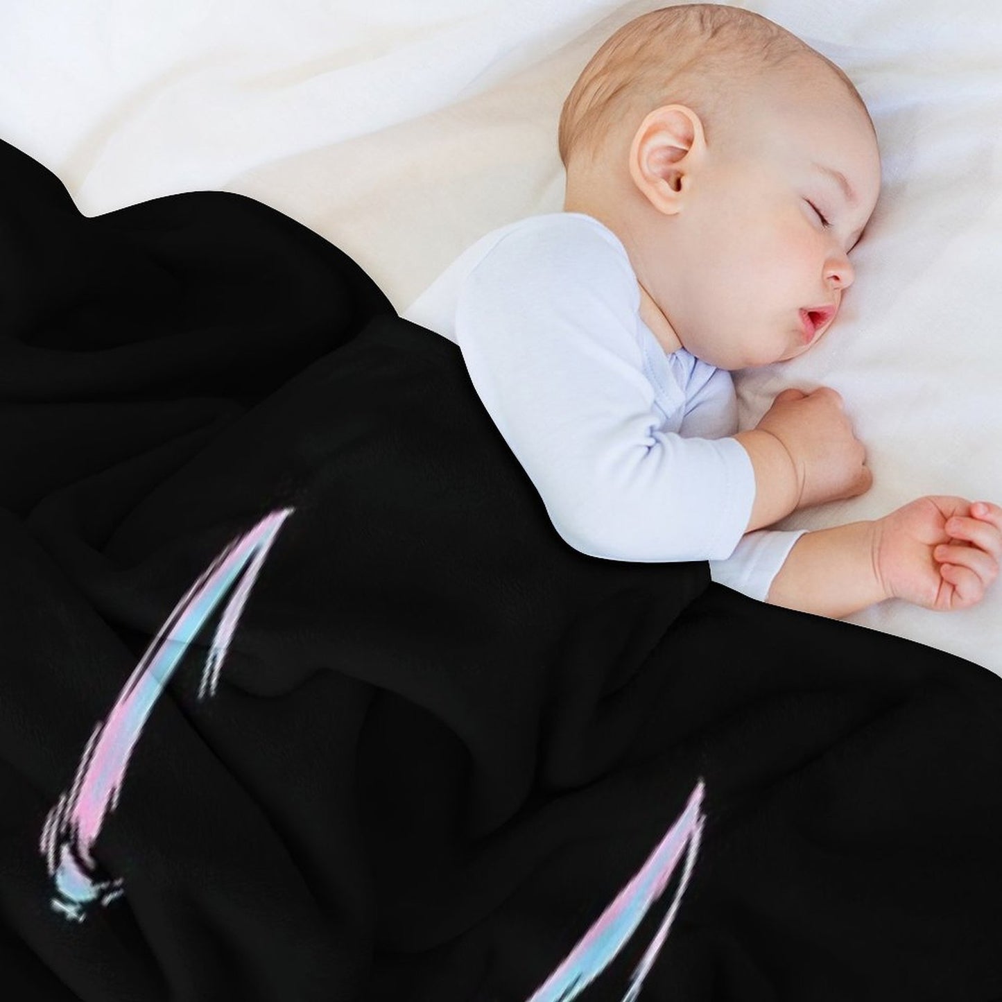 DD Machine-washable Throw Blanket