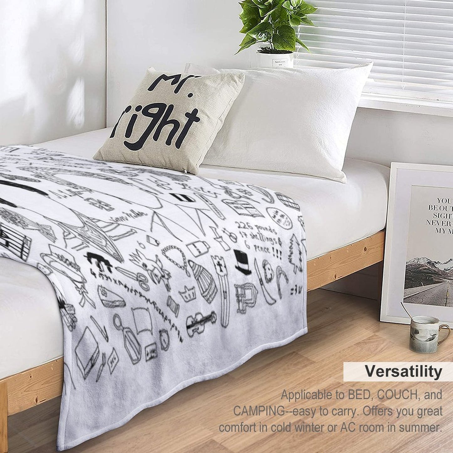 Gentleman Jack Universe T-shirt Shrink-resistant Throw Blanket