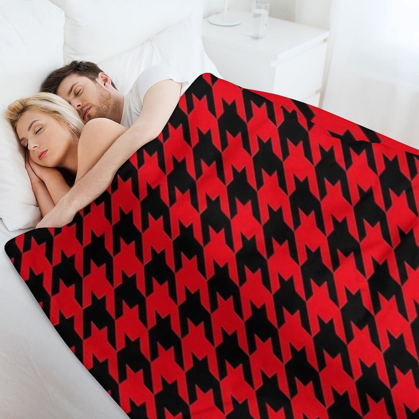 Red And Black Houndstooth Lightweight Throw Blanket