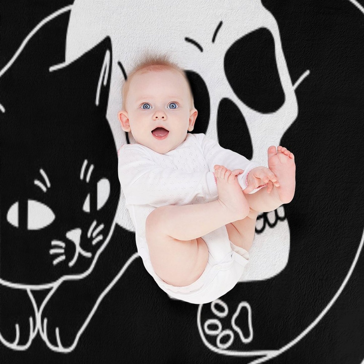 Spooky Cat Lightweight Throw Blanket