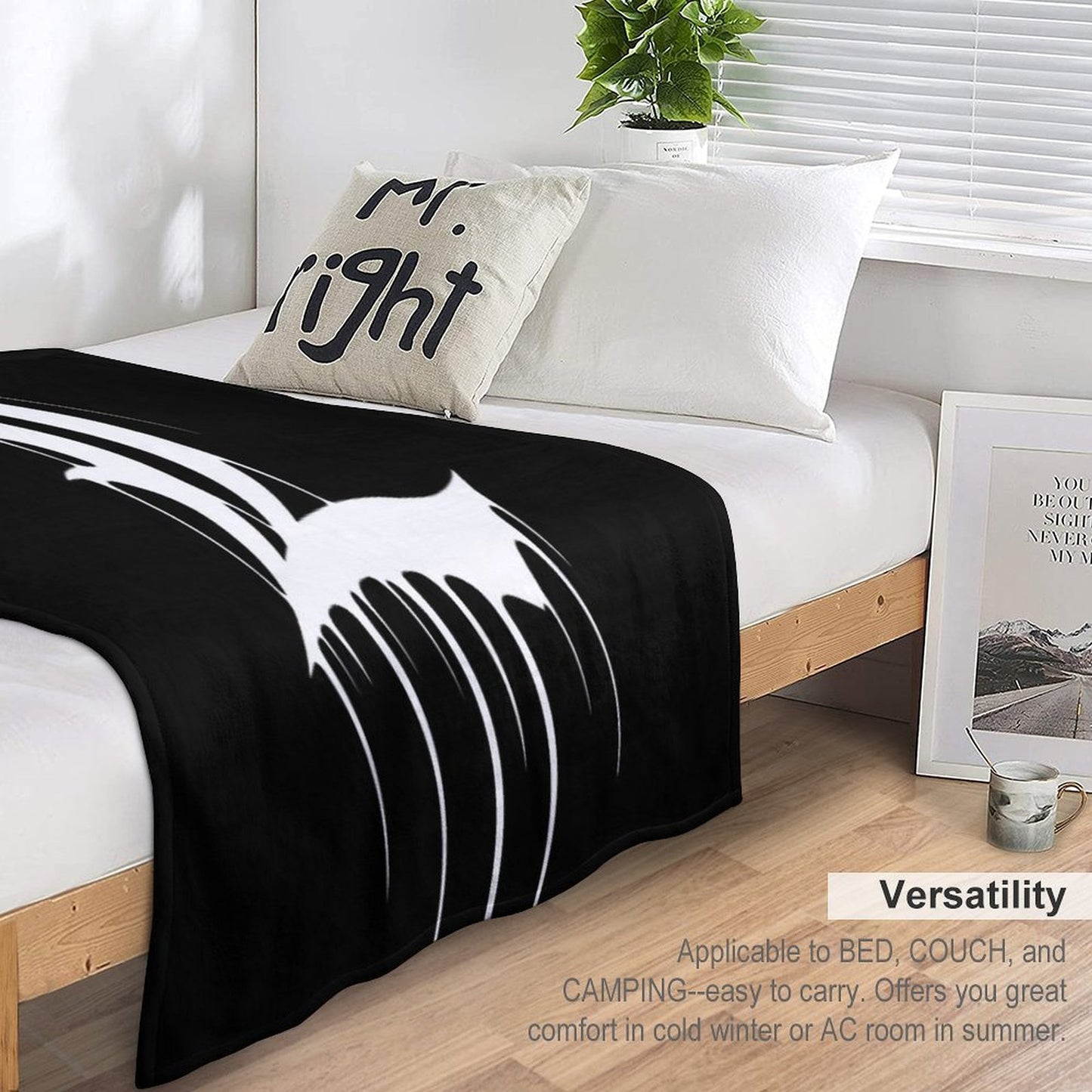 L Logo Travel-friendly Throw Blanket