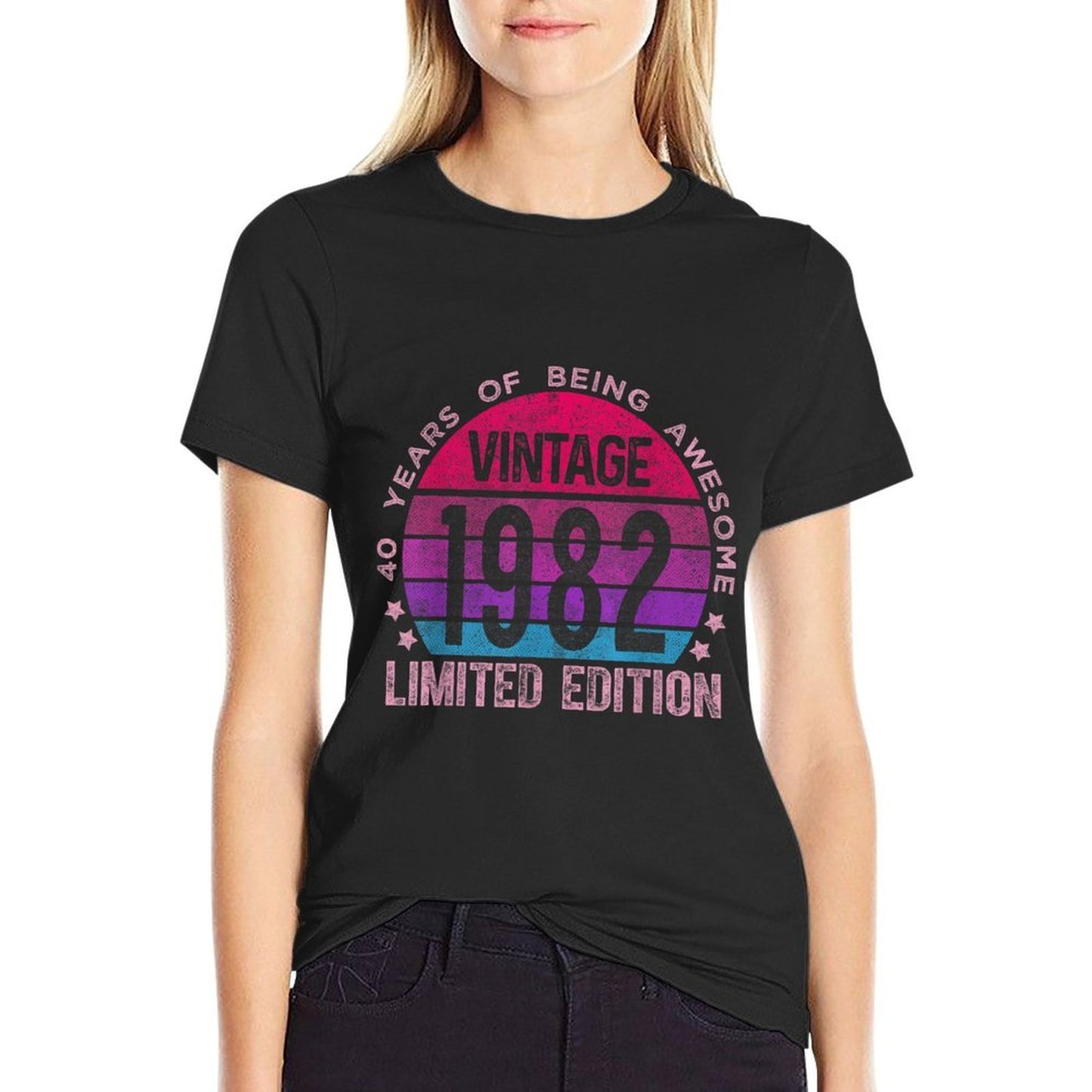 40 Year Old Gifts Vintage 1982 Limited Edition 40th Birthday Trendy Pattern T-Shirt