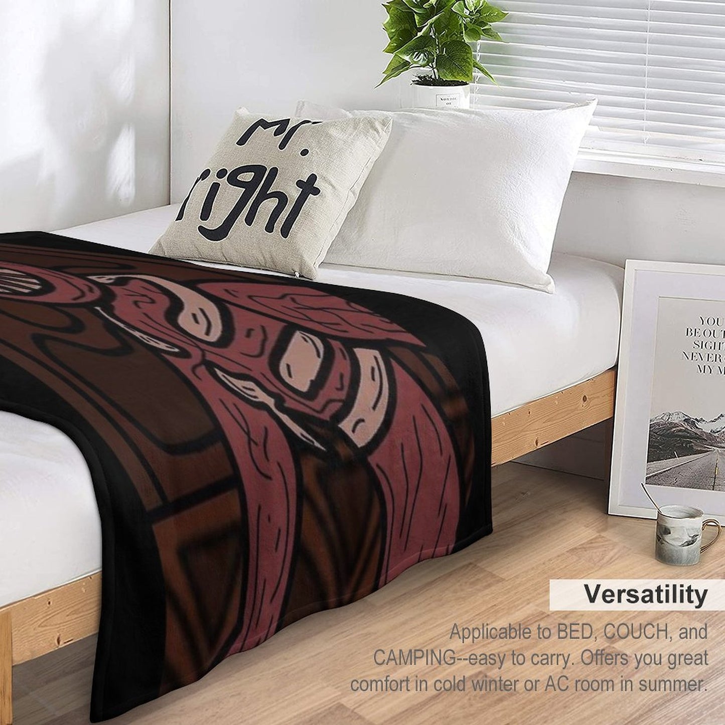 Figure, Roblox Doors Anti-pilling Throw Blanket