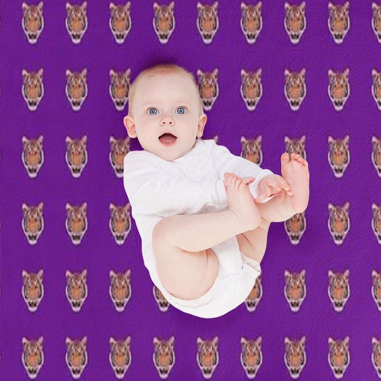 Tiger Gift-ready Throw Blanket