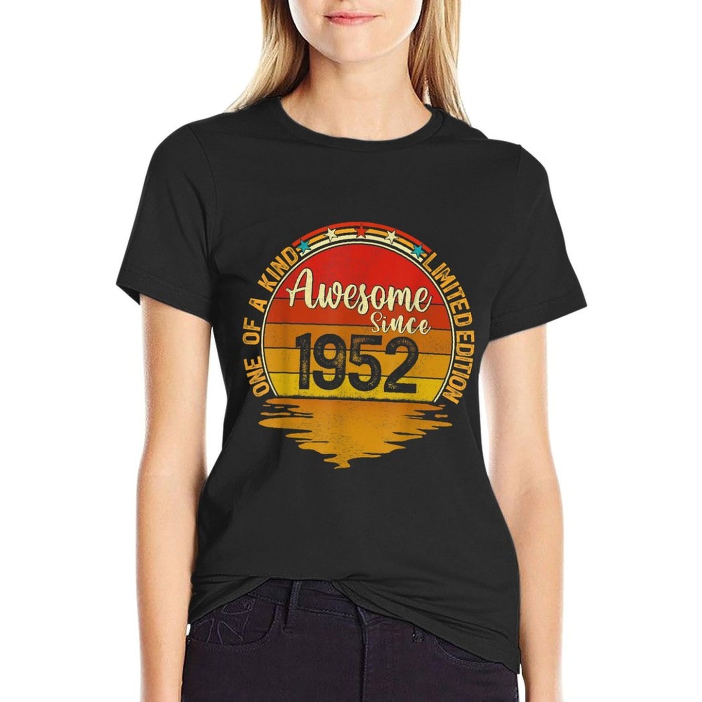 Vintage Limited Edition Awesome Since 1952 70th Birthday Tagless Design T-Shirt