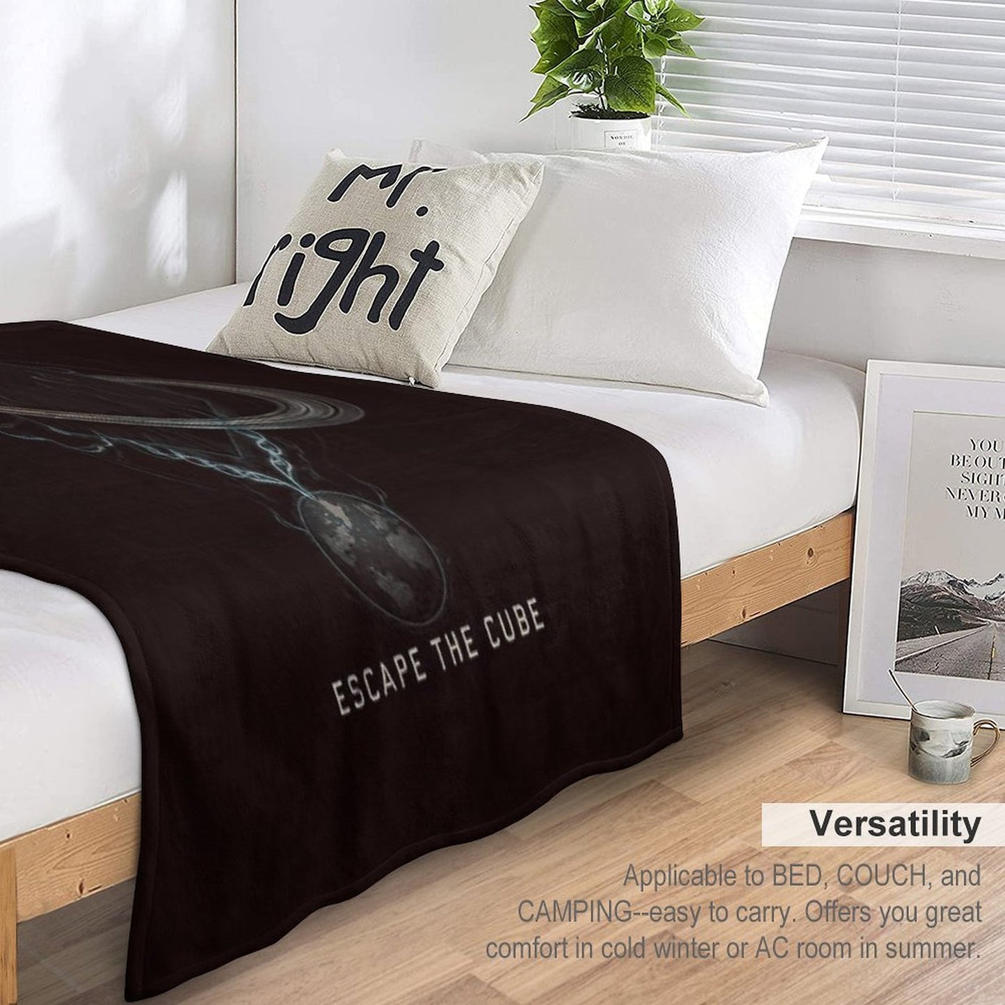 The Saturn Matrix Escape The Cube Lightweight Throw Blanket