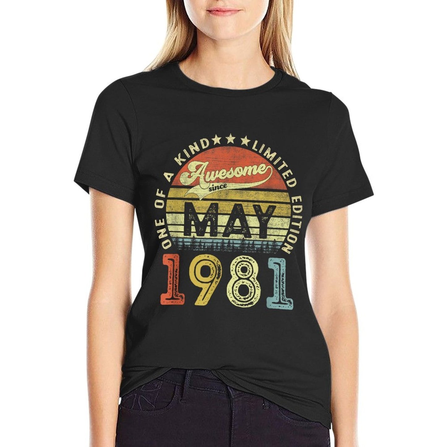 40 Years Old Birthday Awesome Since May 1981 40th Birthday Tagless Design T-Shirt