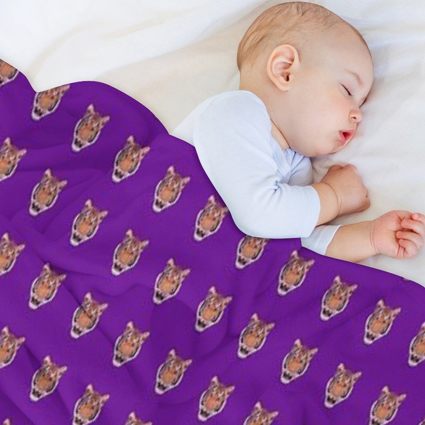 Tiger Gift-ready Throw Blanket