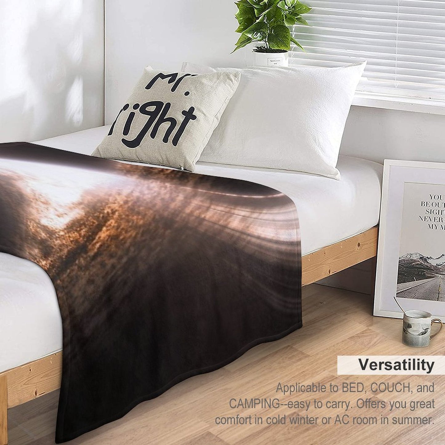 Interstellar Gargantua Black Hole Velvety-soft Throw Blanket