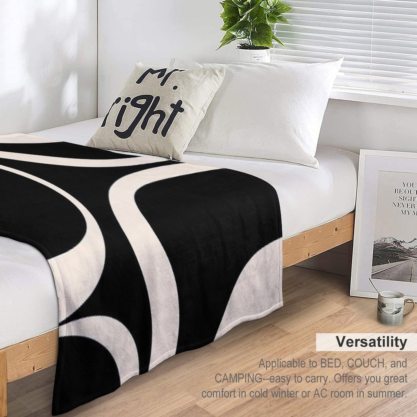 Retro Groove Abstract Minimal Pattern Black And Almond Cream Machine-washable Throw Blanket