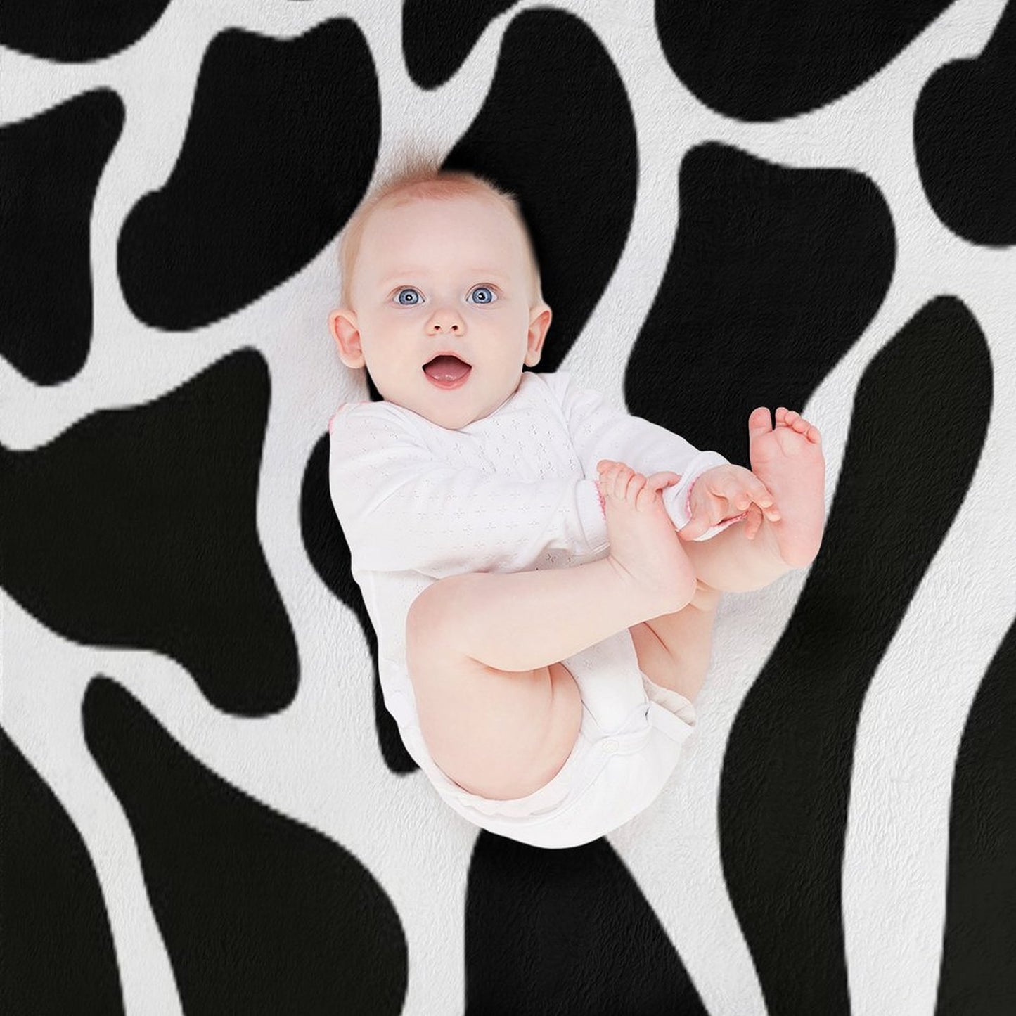 Black And White Caw Pattern. Machine-washable Throw Blanket