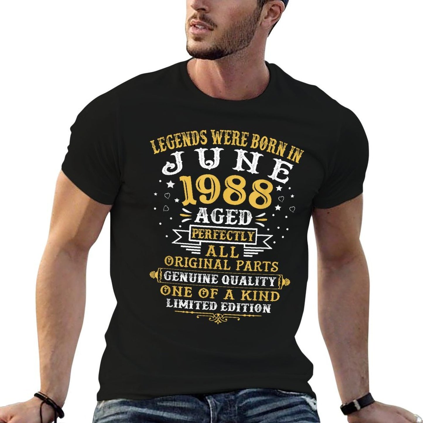Legends Were Born In June 1988 35 Years Old 35th Birthday Lightweight T-Shirt