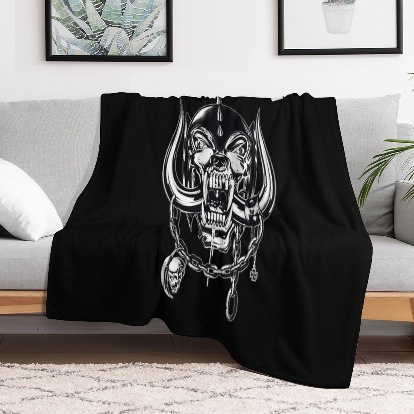 Logo Essential T-Shirt Versatility Throw Blanket