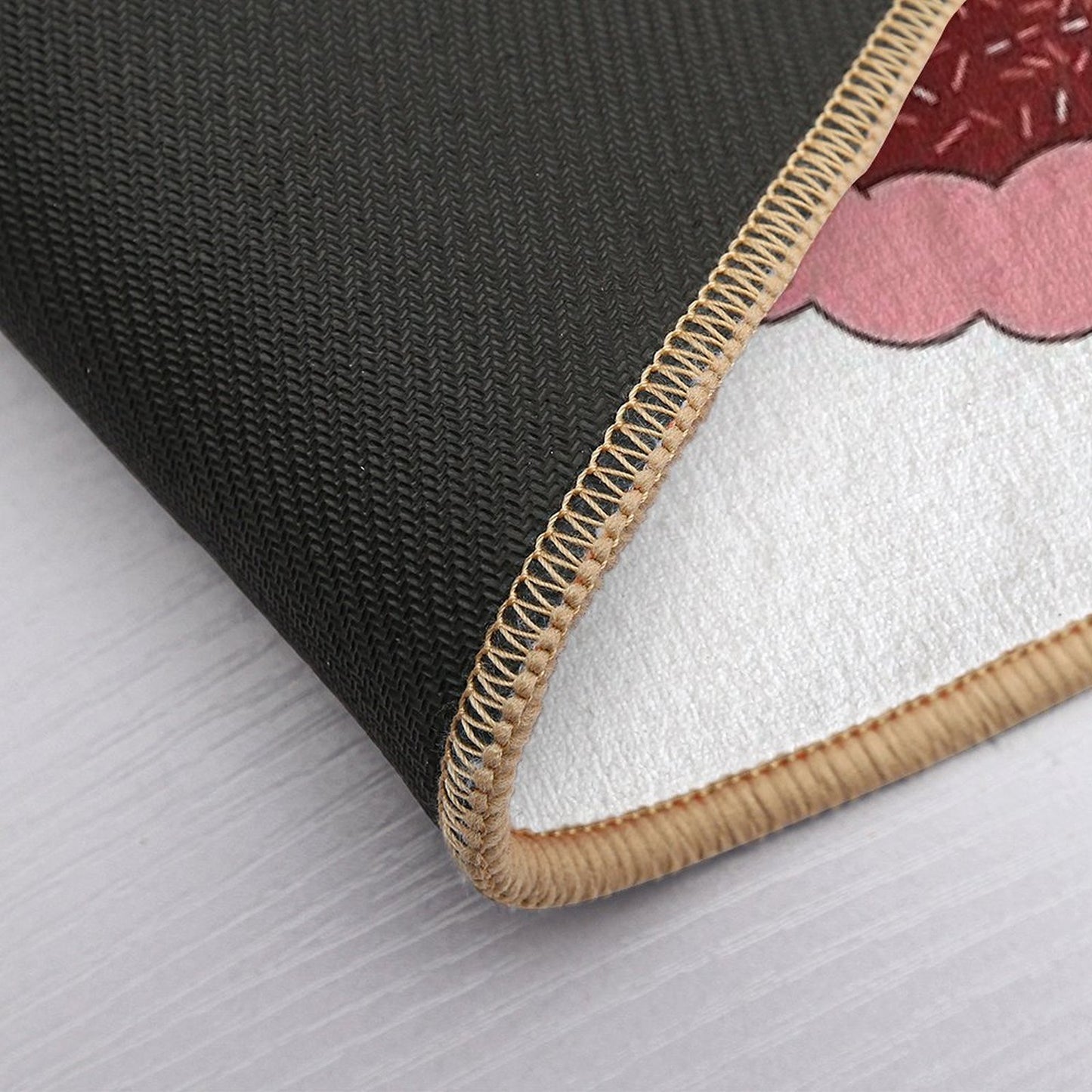Gra Cake Repositionable Bath Mat