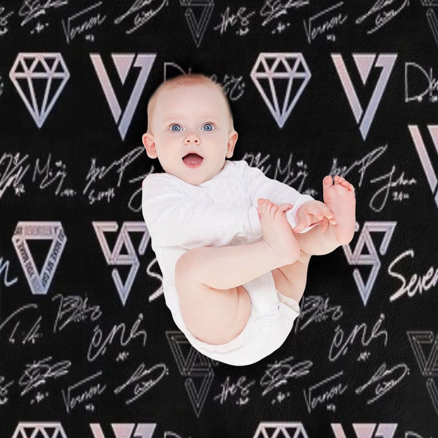 SEVENTEEN Signatures And Logos Pattern (Black) Multi-functional Throw Blanket