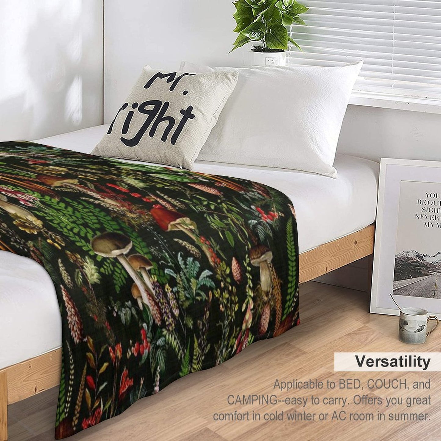 Vintage Mushrooms Forest Botanical Pattern - Black Botanical Night Garden Nightgarden Sustainable Throw Blanket