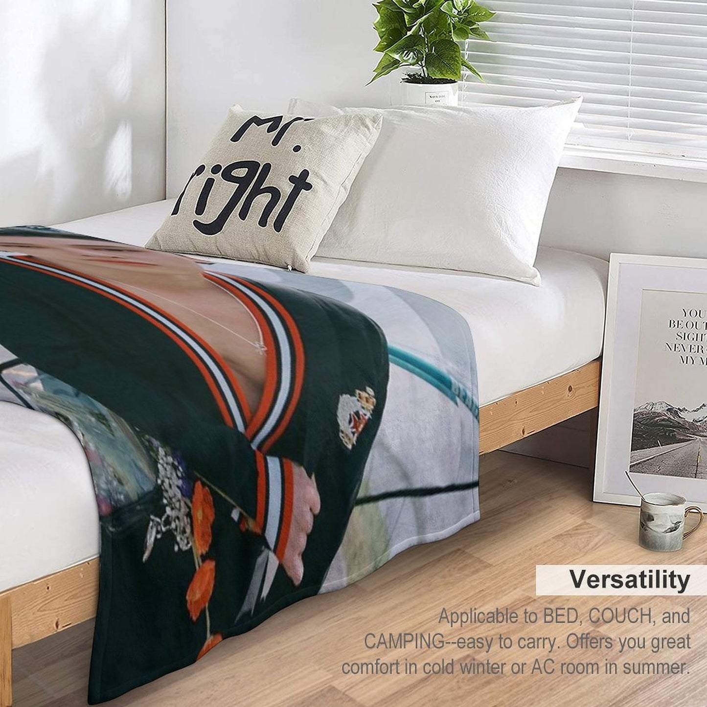 STRAY KIDS BANGCHAN Compact Throw Blanket