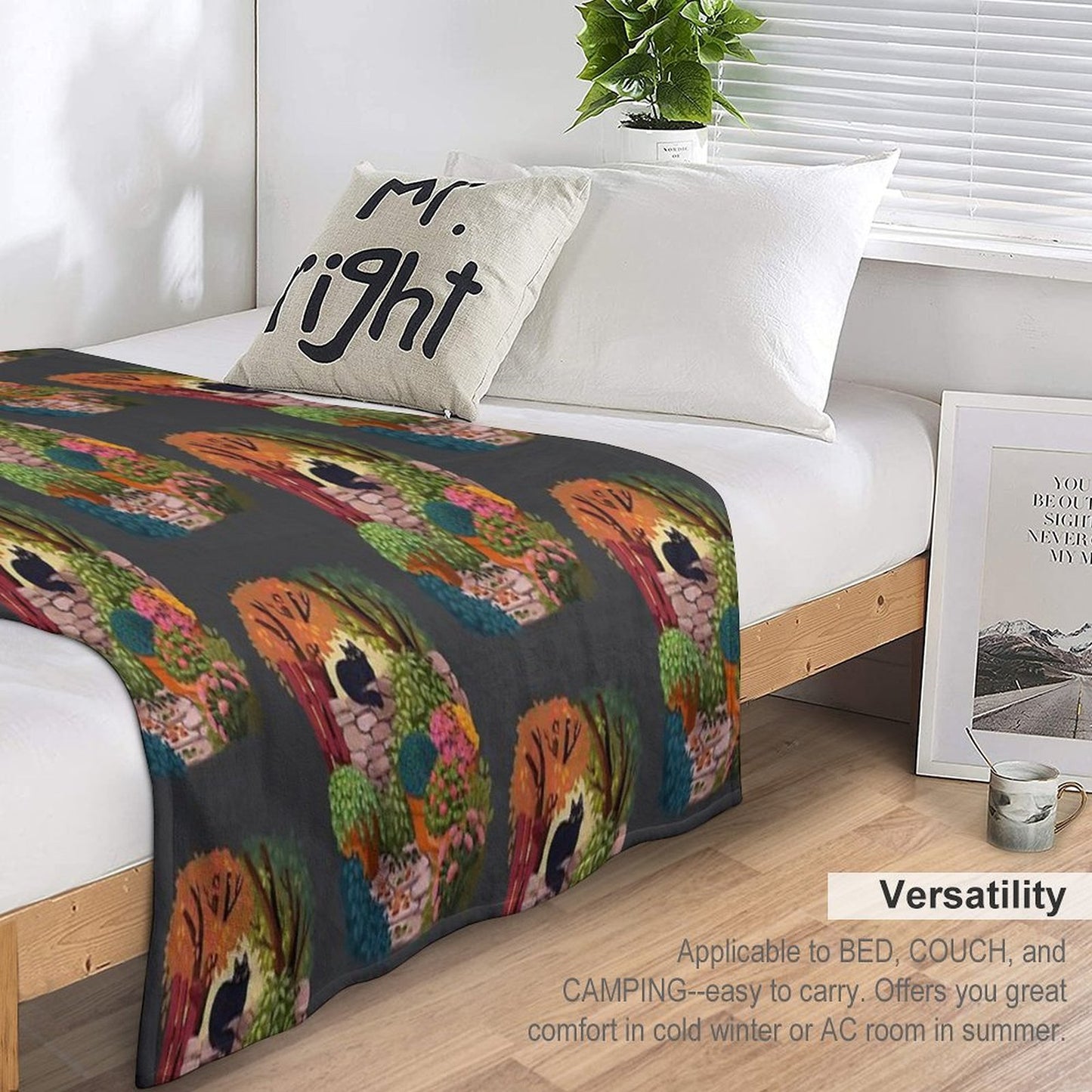 Cat in The Garden Velvety-soft Throw Blanket