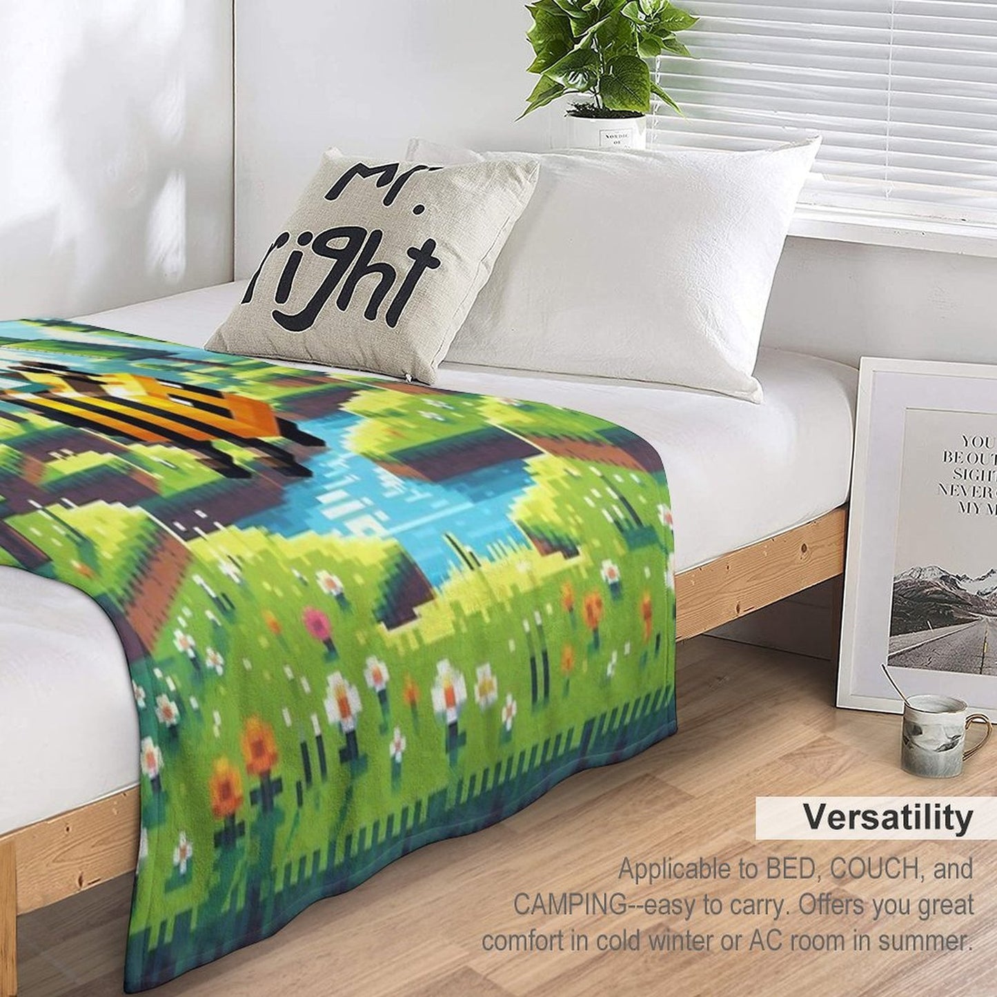 Pixelated Bee Design Anti-pilling Throw Blanket