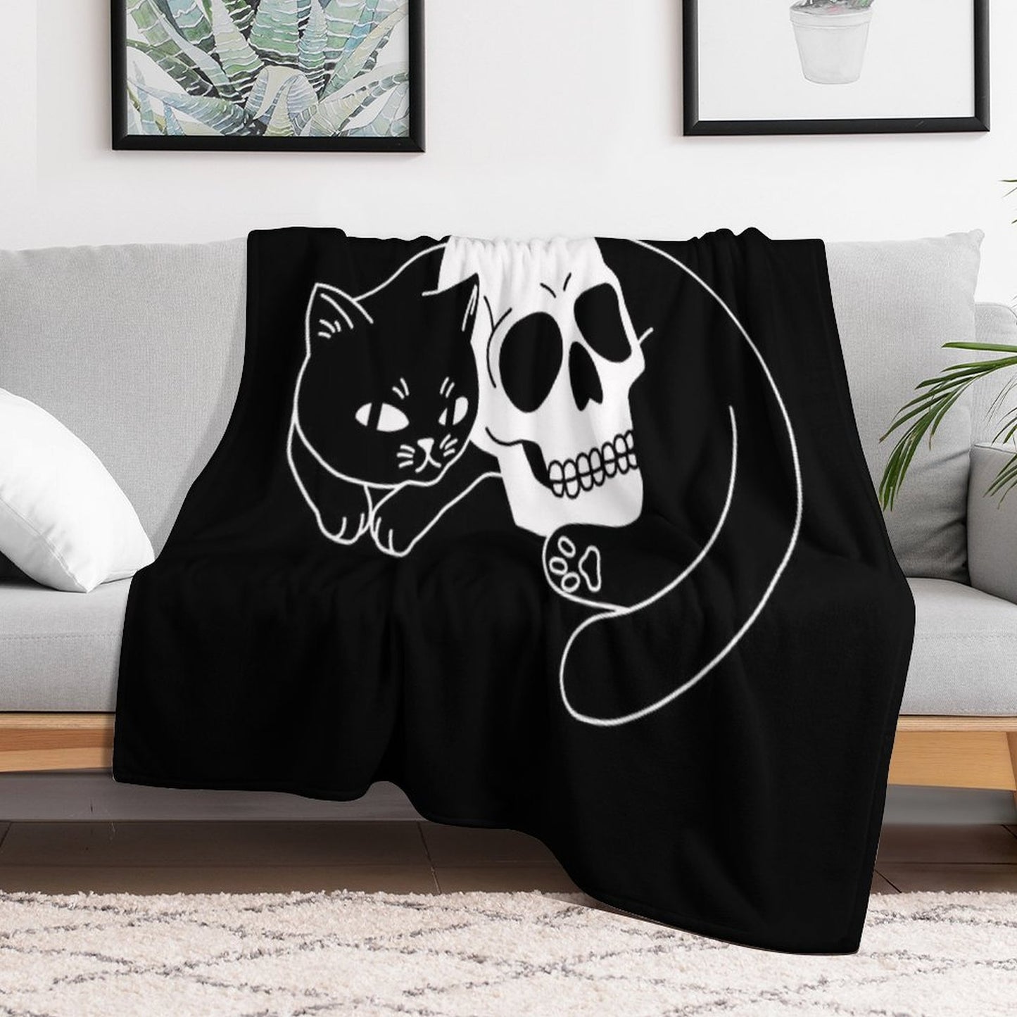 Spooky Cat Lightweight Throw Blanket