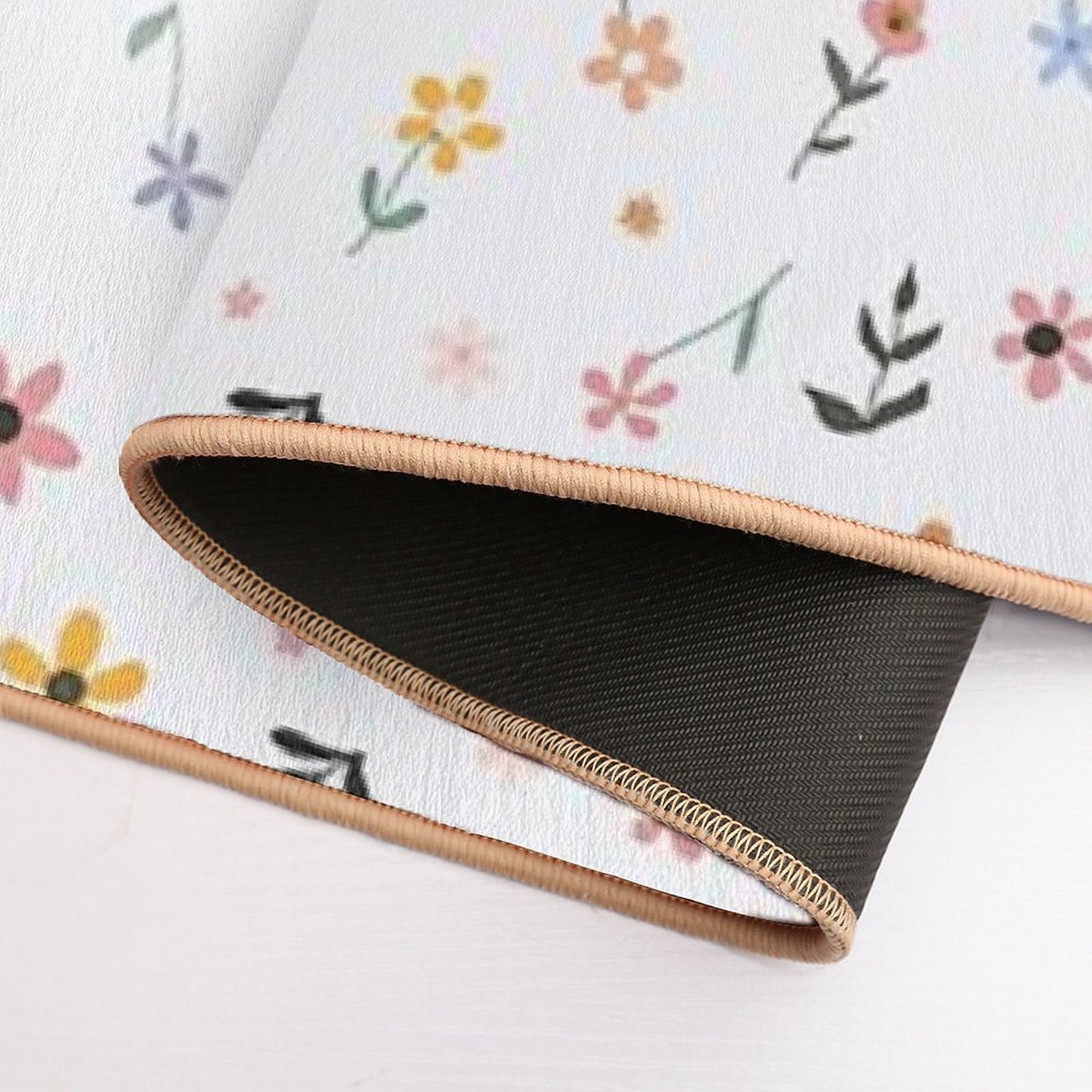 Scattered Flowers Dirt-Trapping Bath Mat