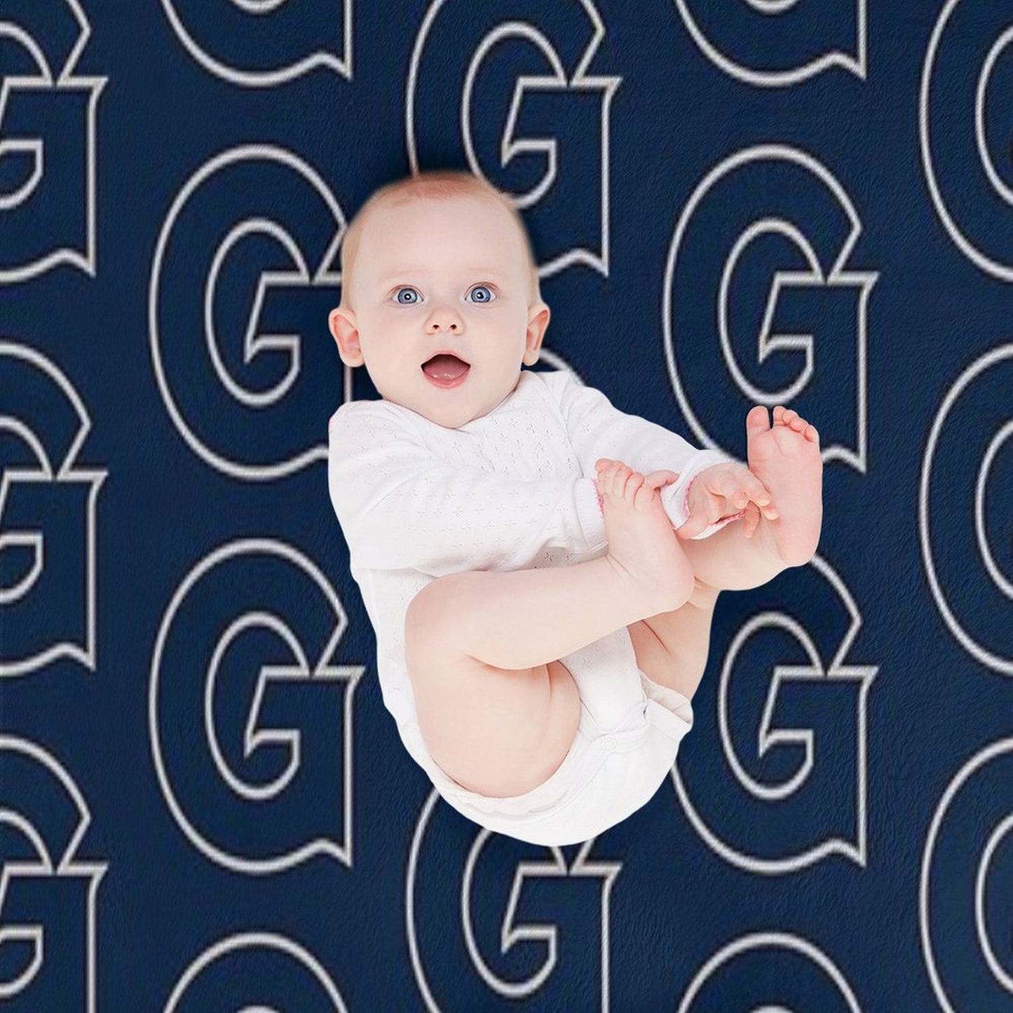 The Georgetown Icon Shrink-resistant Throw Blanket