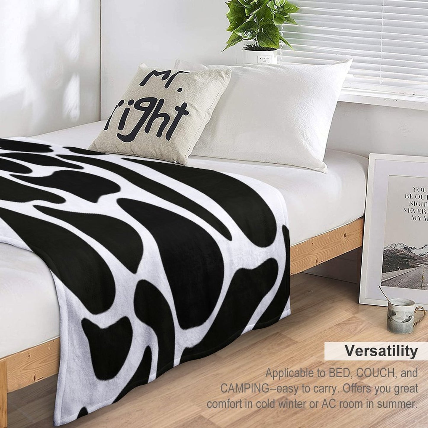 Black And White Caw Pattern. Machine-washable Throw Blanket