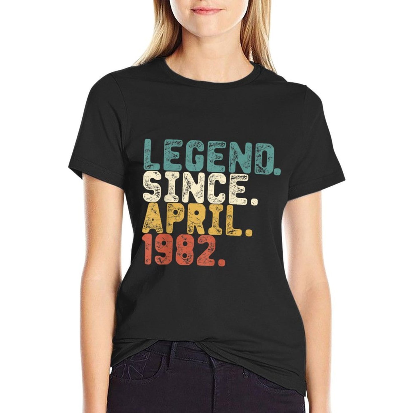 40 Years Old Gifts Legend Since April 1982 40th Birthday Relaxed-fit T-Shirt
