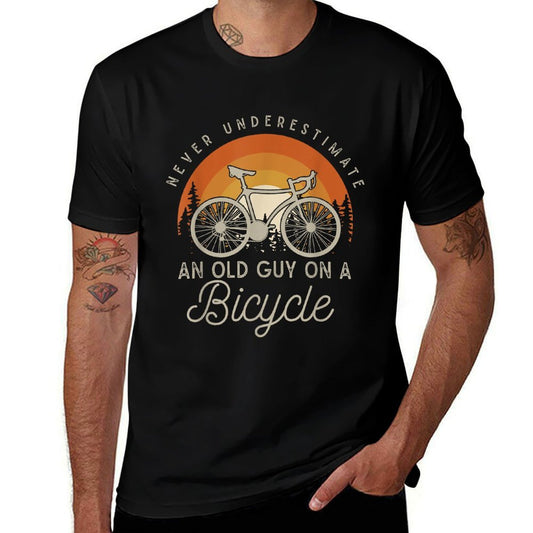 Retired Men Cyclist Biker Gift Bike Hobby Retro Bicycle  Classic T-Shirt
