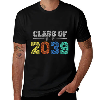 Class of 2039 Grow With Me First Day of School Graduation  Graphic-printed T-Shirt
