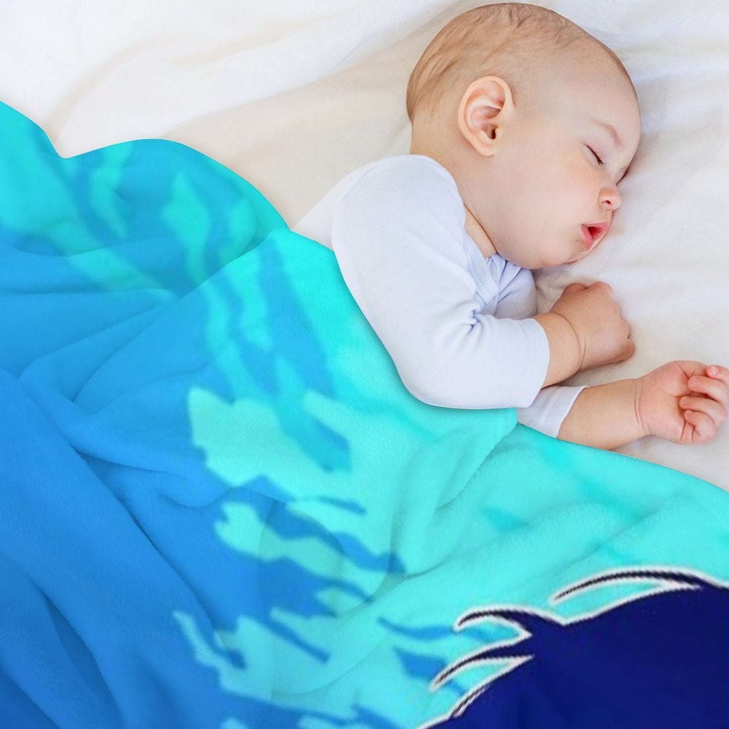 Makoto - Persona 3 Comfort Throw Blanket