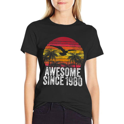 Awesome Since 1980 40th Birthday Gift Vintage Men Women  Classic T-Shirt