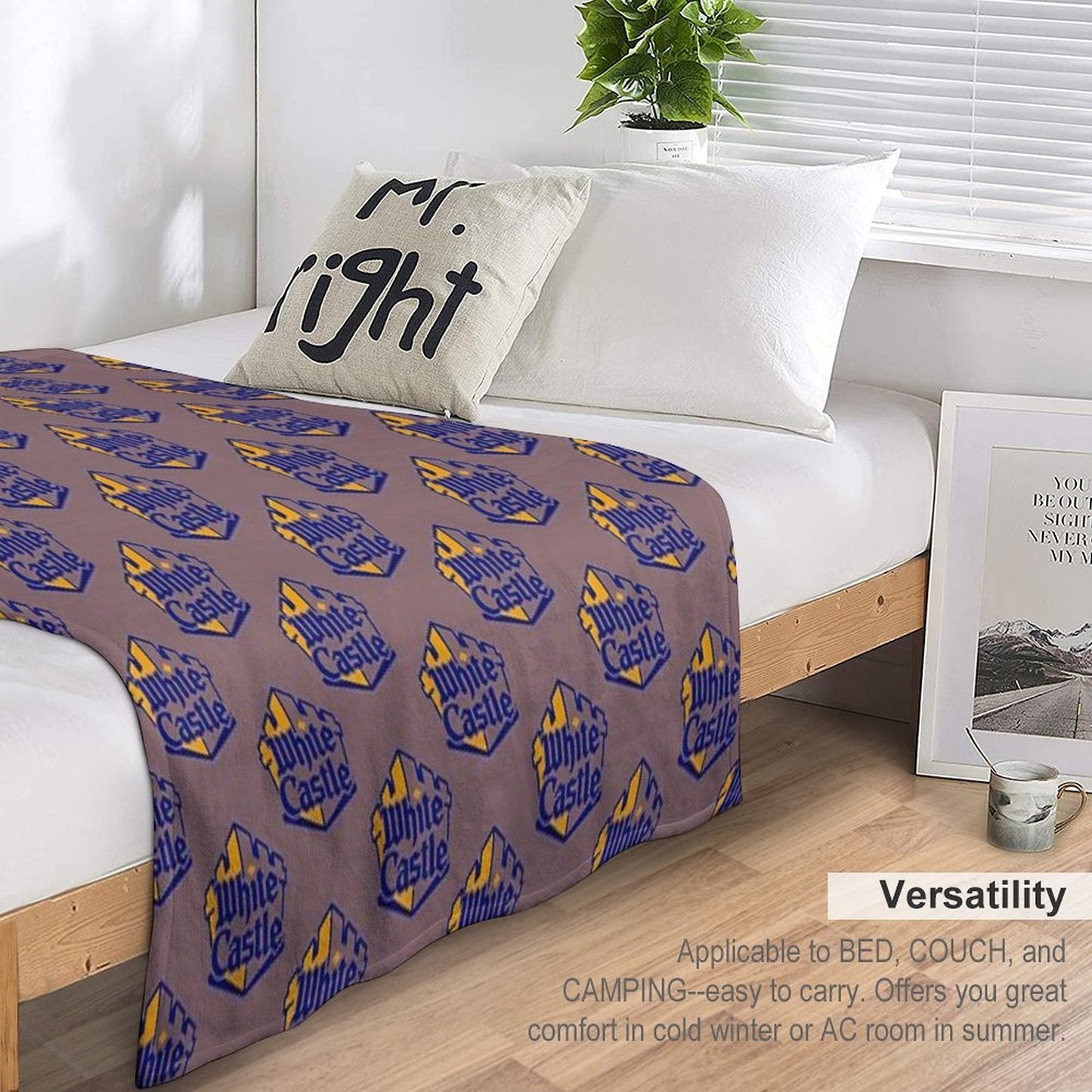 White Castle Logo Lightweight Throw Blanket