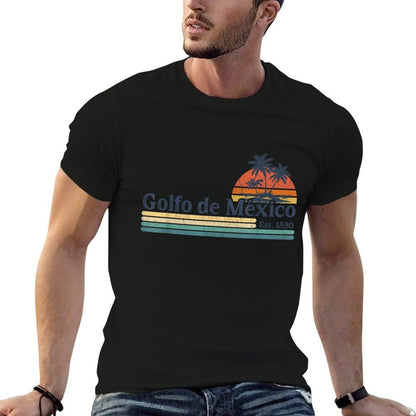 El Golfo De México Para Siempre, Gulf Of Mexico Est 1550  Lightweight T-Shirt