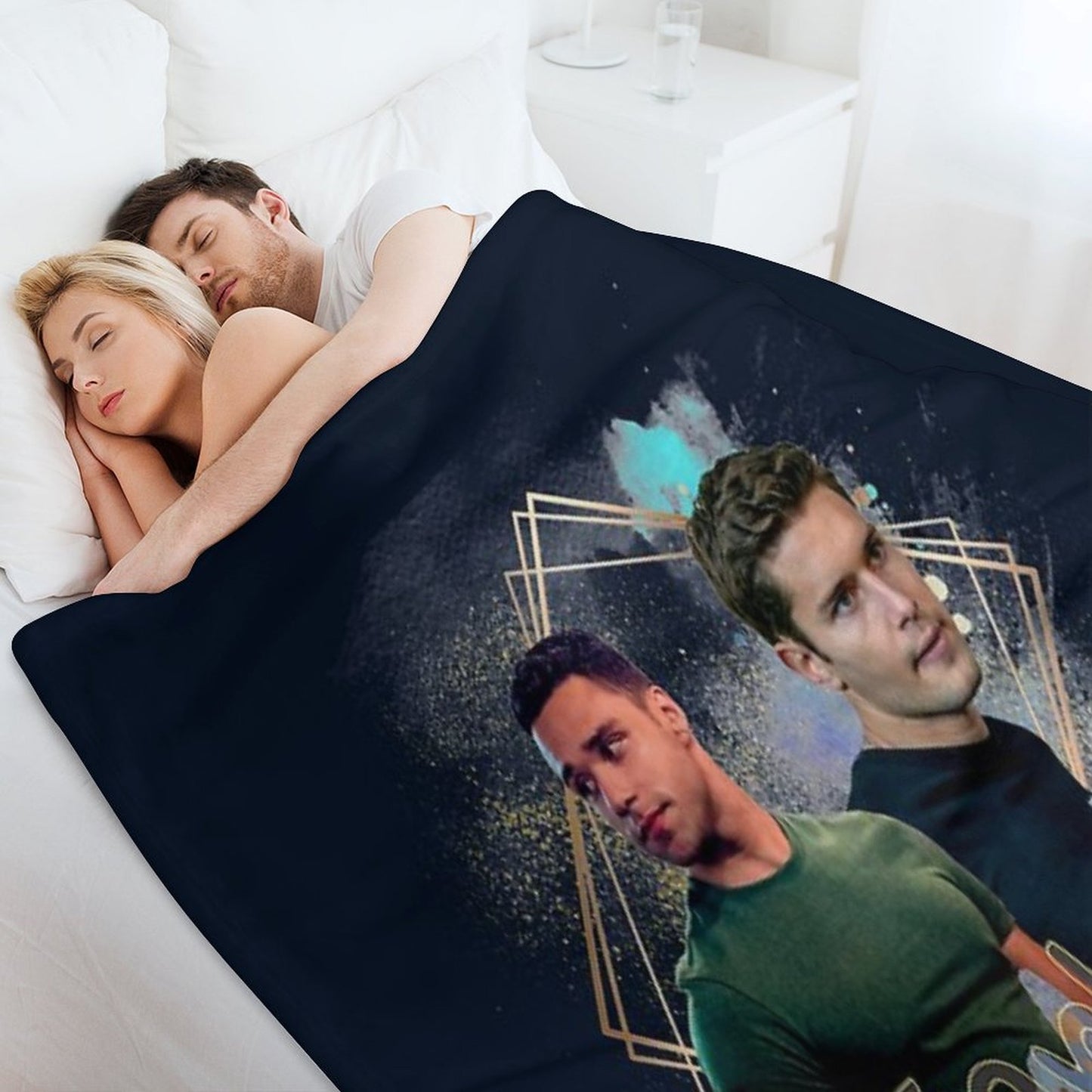Tarlos Compact Throw Blanket