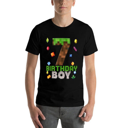 7th Birthday 7 Years Old Video Gamer Pixel Birthday Boys  Versatile T-Shirt