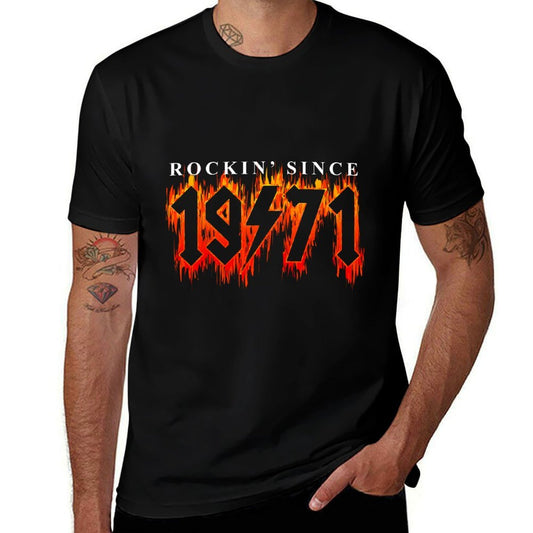 50th Birthday Gift - Vintage 1971 Rockin' Since 1971  Moisture-wicking T-Shirt