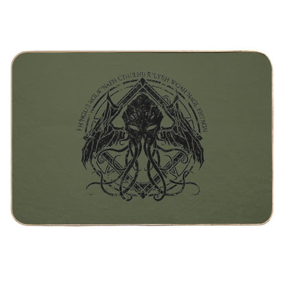 Cthulhu - Lovecraft - Distressed Chant Design V2  Fade-Resistant Bath Mat