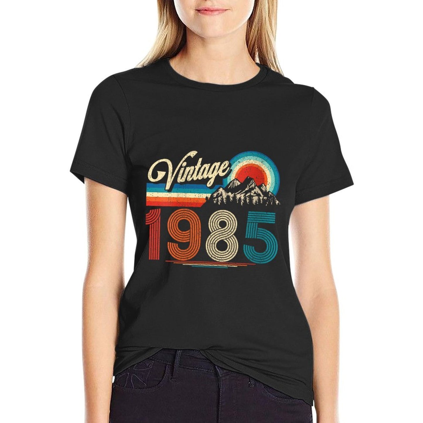Womens Vintage Born In 1985 Retro 40th Birthday Gifts 40 Years Old  Classic T-Shirt