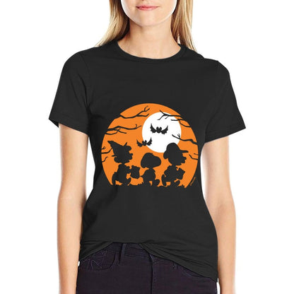 Peanuts - Halloween - Trick Or Treat Silhouettes  Vintage-inspired T-Shirt