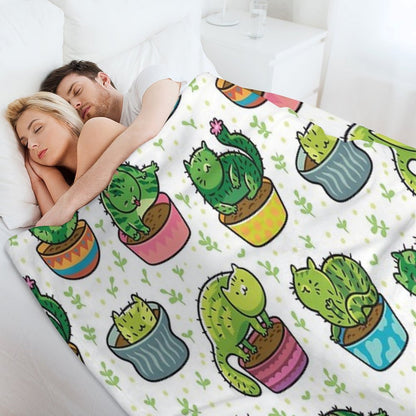 Catcus Lightweight Throw Blanket