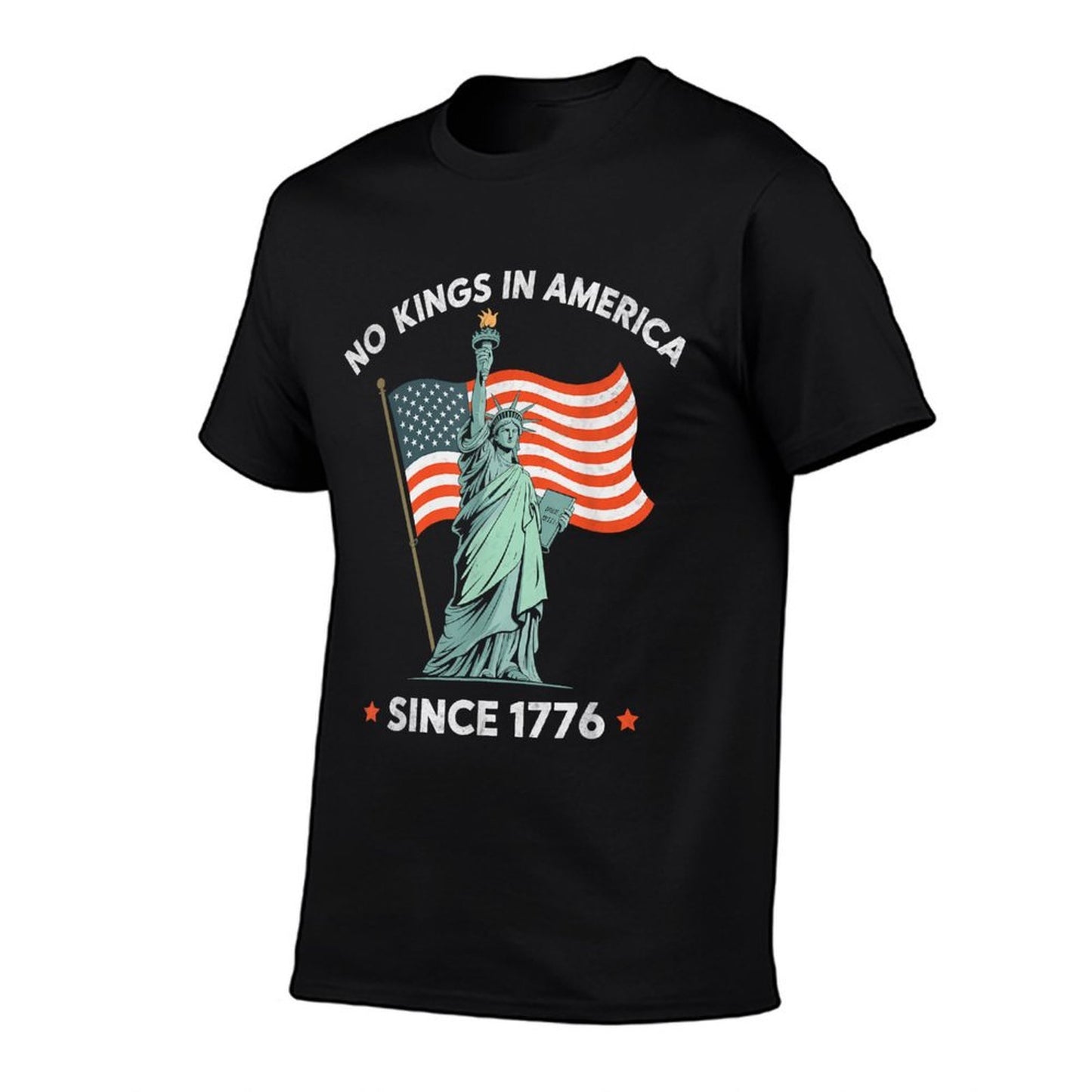 Statue of Liberty 4th July No Kings In America Since 1776 Comfortable T-Shirt