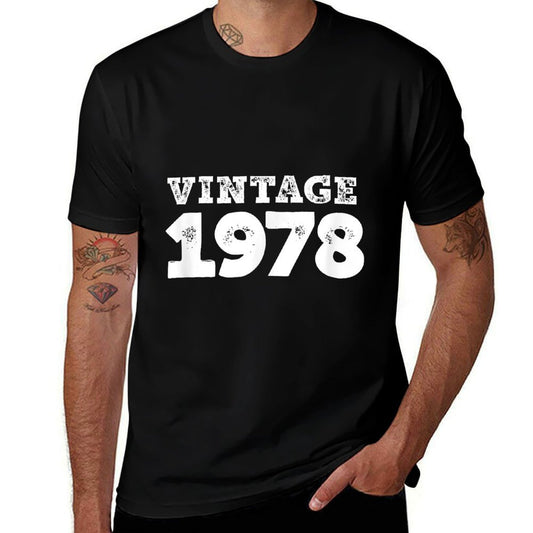 Vintage 1978 40th Birthday Gift, 40th Birthday Tshirt 1978 Comfortable T-Shirt