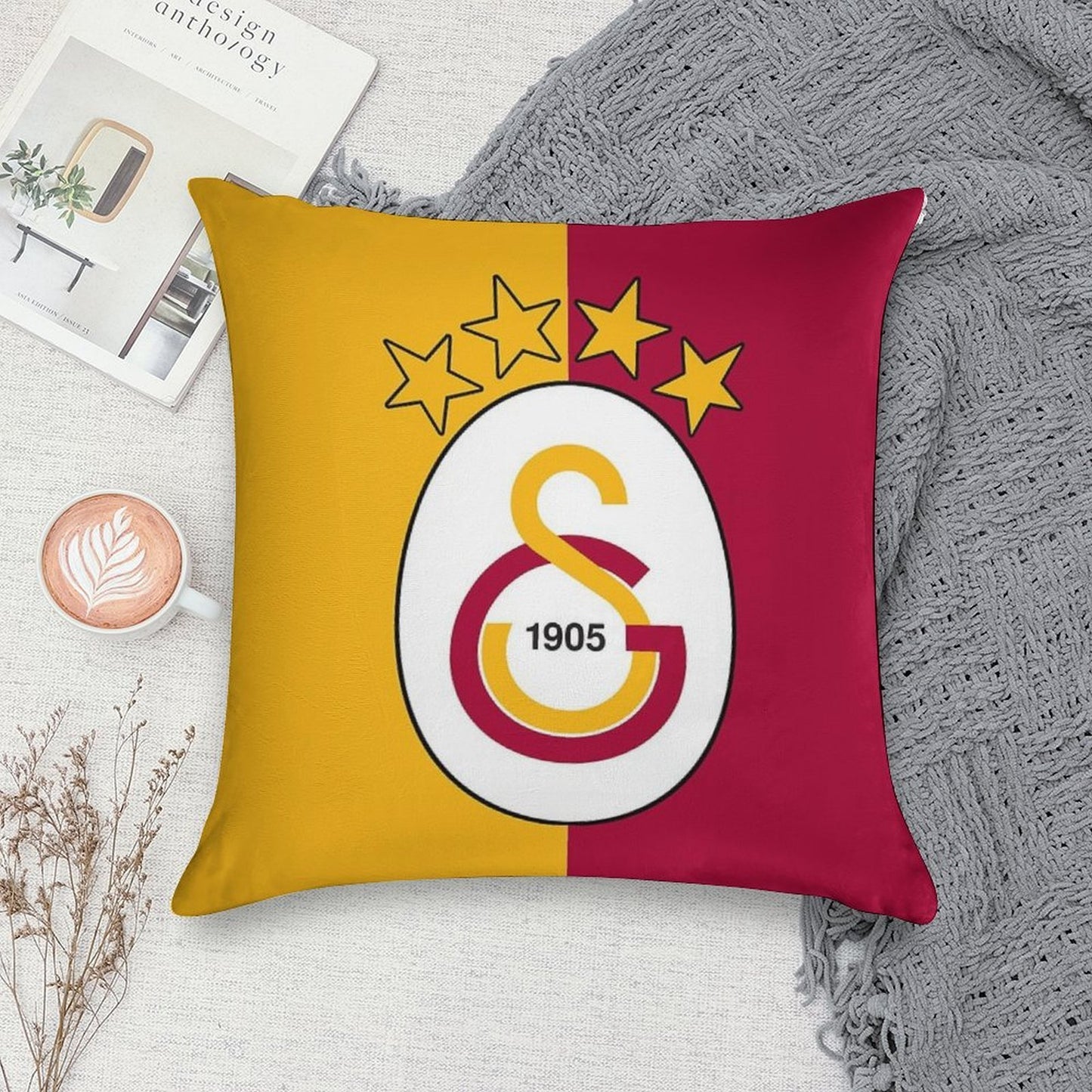 Galatasaray Badge Soft Hidden Zipper Throw Pillow