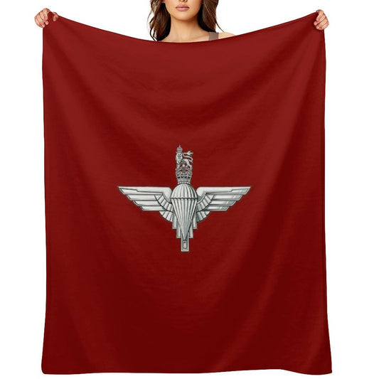 The Parachute Regiment Cap Badge - Tudor Crown All-season Throw Blanket