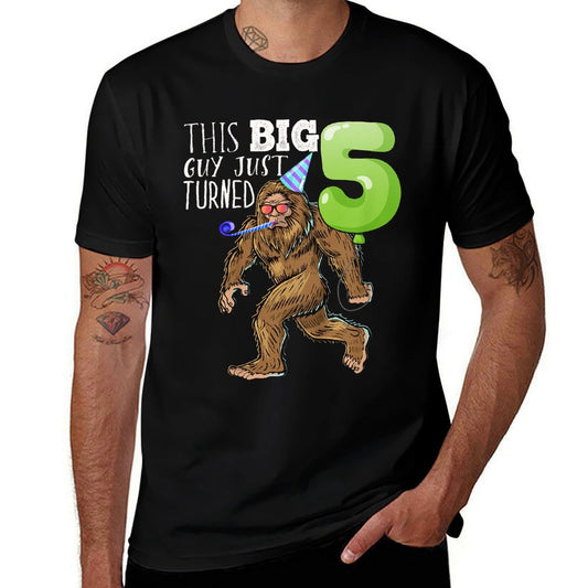 Kids Bigfoot 5th Birthday Kids Bigfoot Birthday Gift Boys  Trendy Pattern T-Shirt