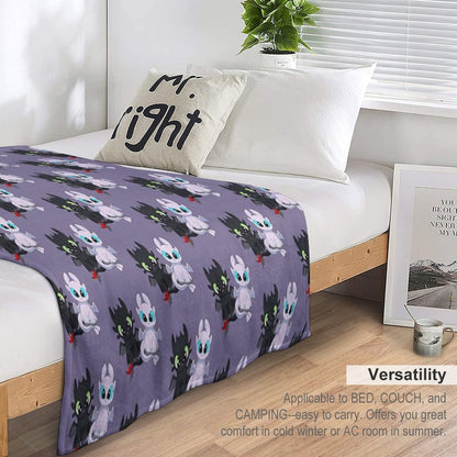 Couple Babies Toothless & Light Fury Baby Dragons, Night Fury, Httyd, Dragon Babies, Night Lights, How to Train Dragon Durable Throw Blanket