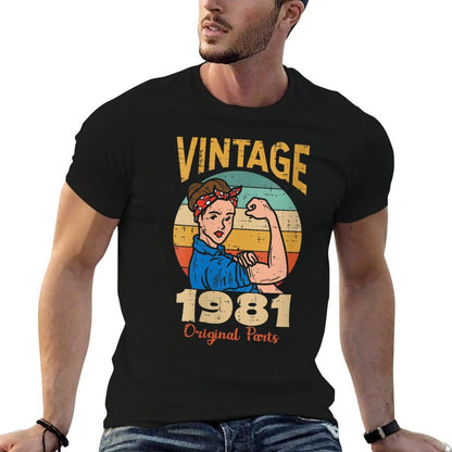 Womens Vintage 1981 Rosie Riveter 40th Birthday Gift For Women  Rolled Sleeves T-Shirt