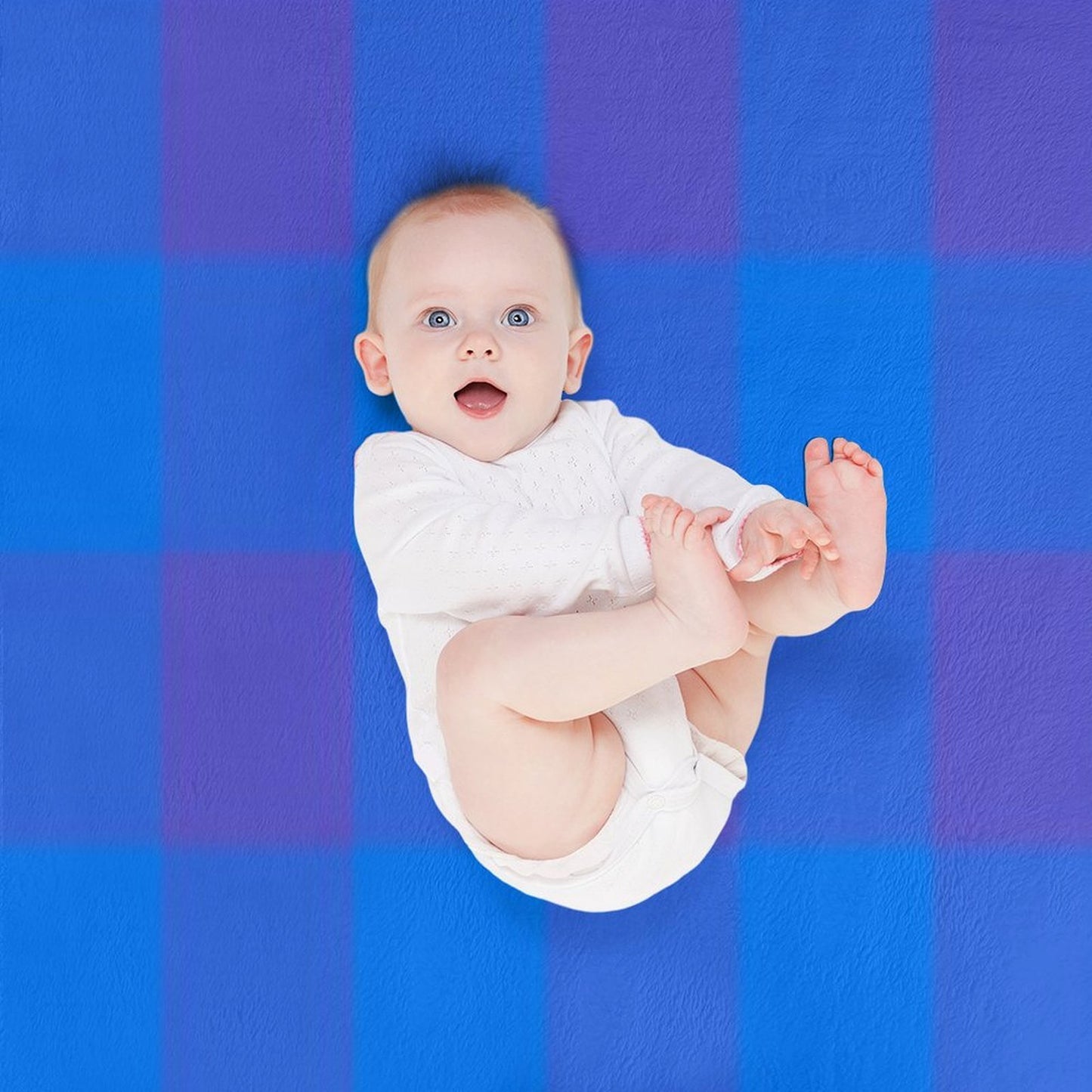 Deep Blue And Violet Checkered Pattern Durable Throw Blanket