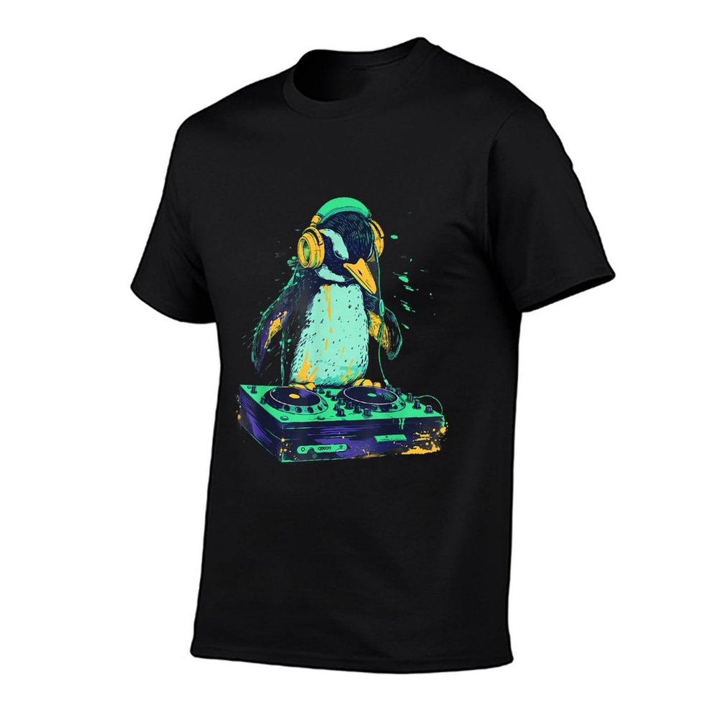 Penguin Music DJ Techno Music Producer Turntable DJ Penguin  Easy-care T-Shirt